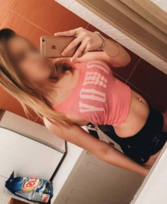 🔥 У меня в Москве уютная и удобная квартира, где ты сможешь погрузиться в мир блаженства и наслаждений. У меня есть все, что нужно, чтобы удовлетворить твои желания и фантазии. 😈
Я предлагаю тебе широкий выбор услуг, начиная от классического секса и оканчивая эротическим массажем. 😘 Моя нежная кожа и шикарные формы доставят тебе непередаваемое удовольствие, а ты сможешь отдохнуть от повседневности и погрузиться в сладкий мир наслаждения со мной. 🌹
У меня множество положительных отзывов от моих довольных клиентов, которые говорят, что я истинная профессионалка в своем деле. Мои фото 100% реальны, и я гарантирую, что ты получишь то, что видишь на них. 😉
Так что не медли, дорогой мужчина, и позвони мне прямо сейчас. Долгожданная встреча ждет нас в Москве! 🌇💋 13438, 23 года